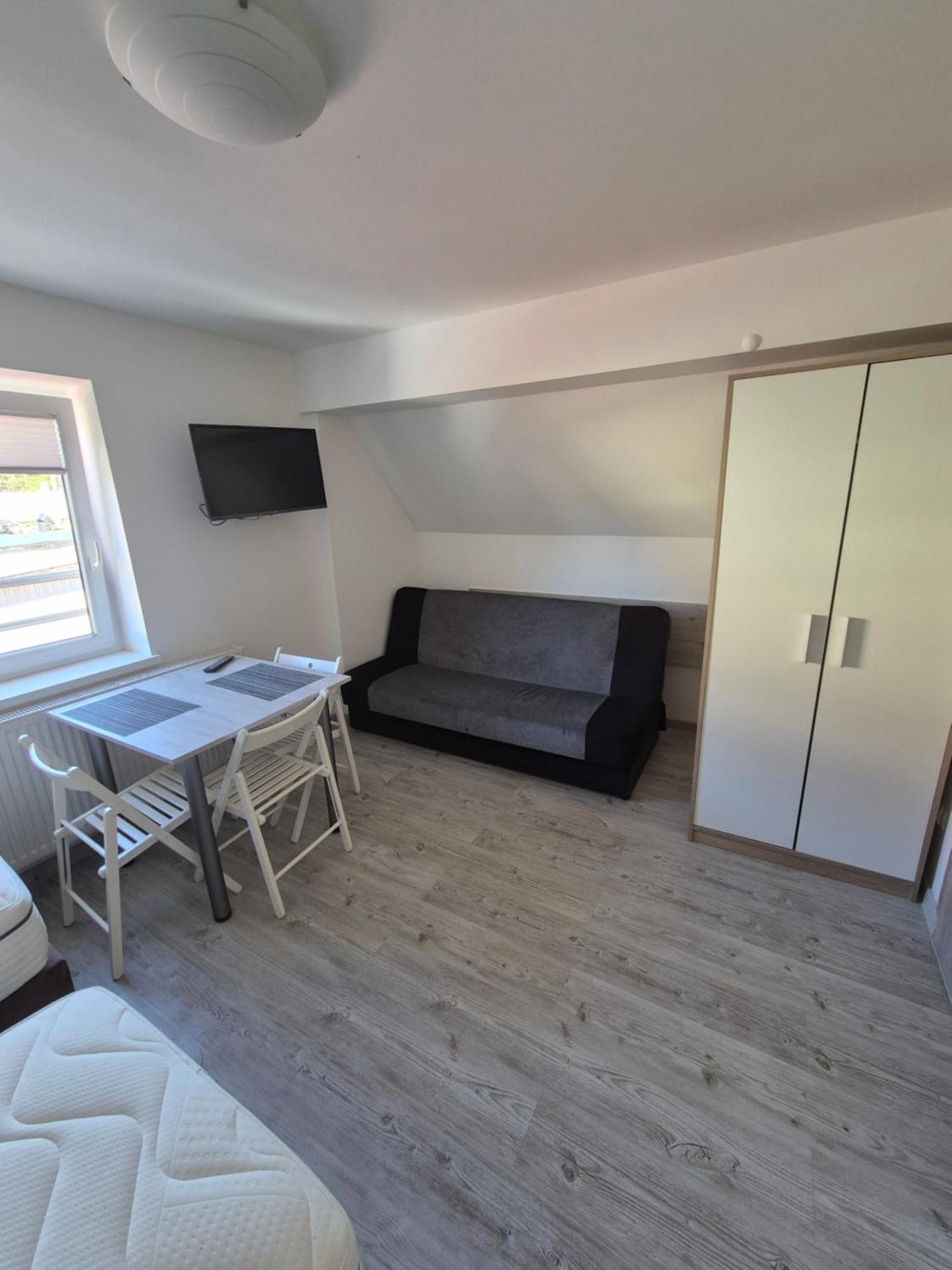 Ferienwohnung Dom Przy Plazy Dźwirzyno Exterior foto